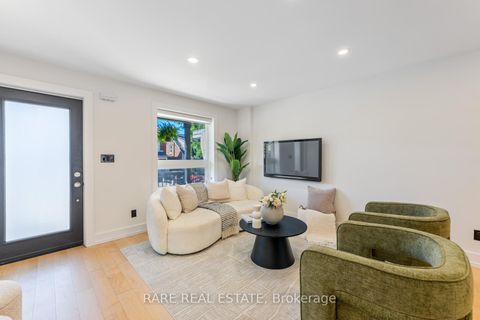 Photo 4 at 118 Mackay Avenue, Davenport, Toronto