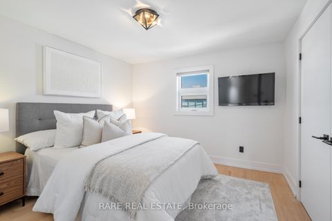 Photo 15 at 118 Mackay Avenue, Davenport, Toronto