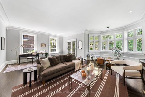 Photo 10 at 236 Poplar Plains Road, Casa Loma, Toronto