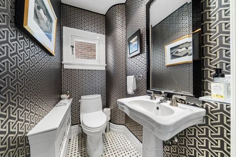 Photo 12 at 236 Poplar Plains Road, Casa Loma, Toronto
