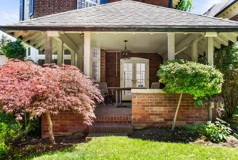Photo 43 at 236 Poplar Plains Road, Casa Loma, Toronto