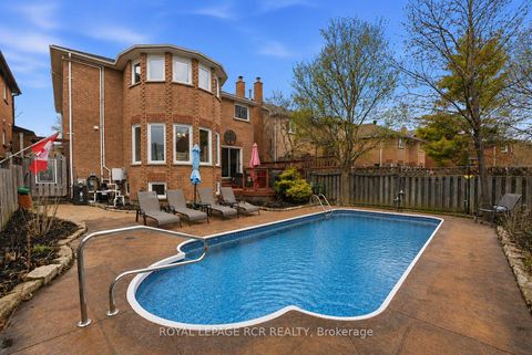 Photo 1 at 59 Dawlish Avenue, Aurora Highlands, Aurora