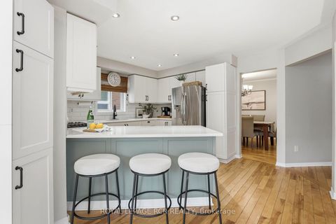Photo 4 at 59 Dawlish Avenue, Aurora Highlands, Aurora