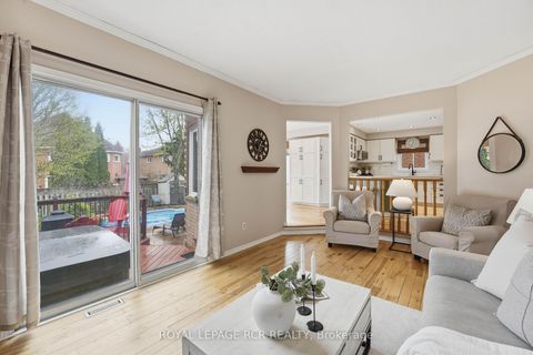 Photo 9 at 59 Dawlish Avenue, Aurora Highlands, Aurora