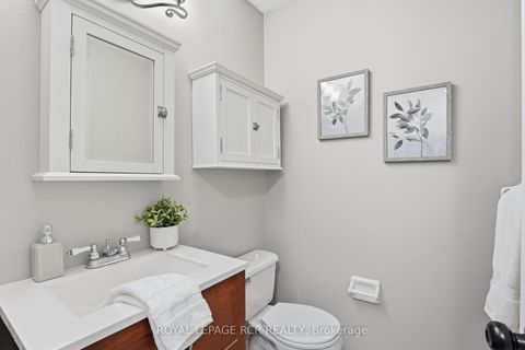 Photo 12 at 59 Dawlish Avenue, Aurora Highlands, Aurora