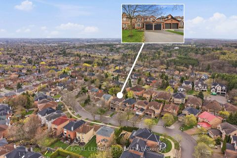 Photo 36 at 59 Dawlish Avenue, Aurora Highlands, Aurora