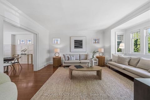 Photo 3 at 111 Chudleigh Avenue, Lawrence Park South, Toronto