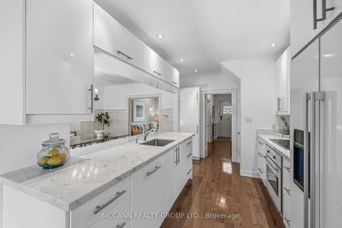 Photo 13 at 111 Chudleigh Avenue, Lawrence Park South, Toronto