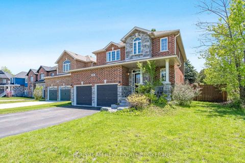 Photo 2 at 33 Auburn Court, Ardagh, Barrie