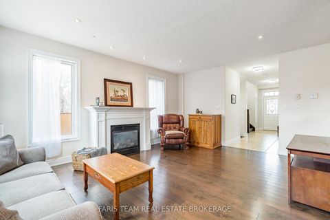 Photo 13 at 33 Auburn Court, Ardagh, Barrie