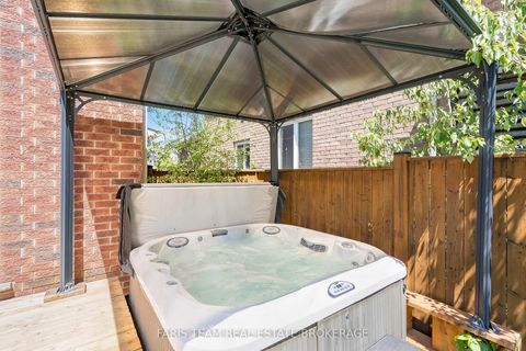 Photo 38 at 33 Auburn Court, Ardagh, Barrie