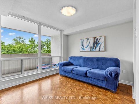 Photo 3 at 202 - 150 Neptune Drive, Lawrence, Toronto