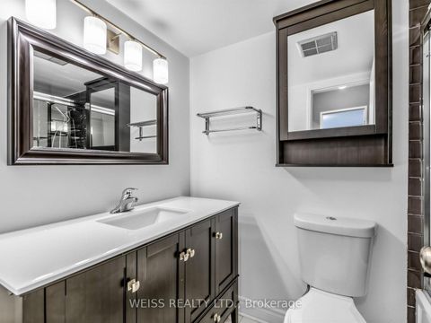 Photo 15 at 202 - 150 Neptune Drive, Lawrence, Toronto