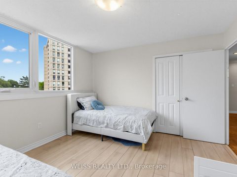 Photo 17 at 202 - 150 Neptune Drive, Lawrence, Toronto