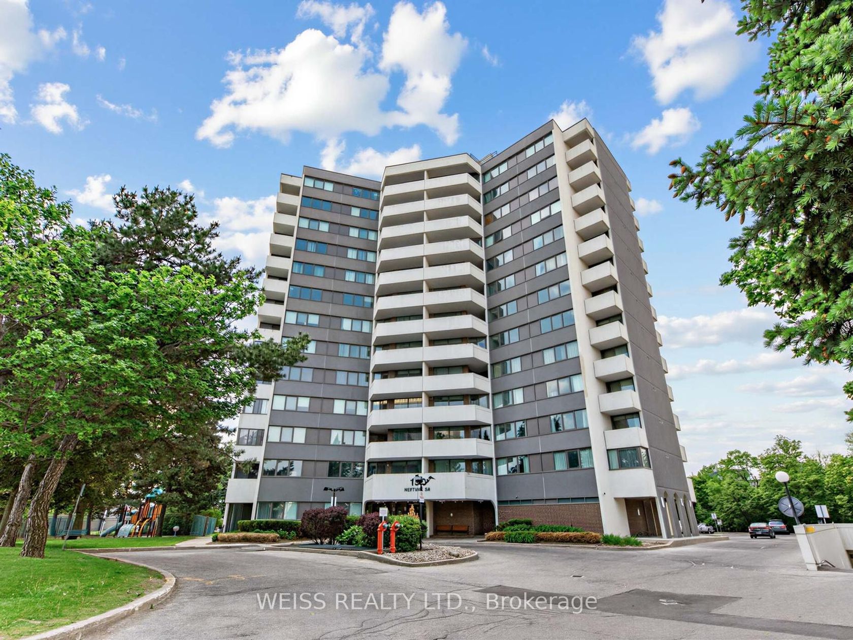 202 - 150 Neptune Drive, Lawrence, Toronto 