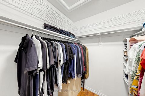Photo 15 at 127 Humberland Drive, Oak Ridges, Richmond Hill