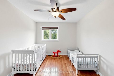 Photo 21 at 127 Humberland Drive, Oak Ridges, Richmond Hill