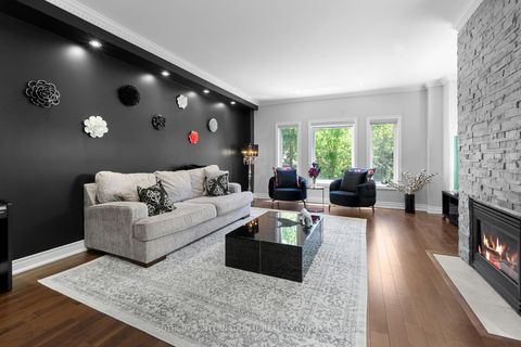 Photo 4 at 68 Harbourview Crescent, Mimico, Toronto