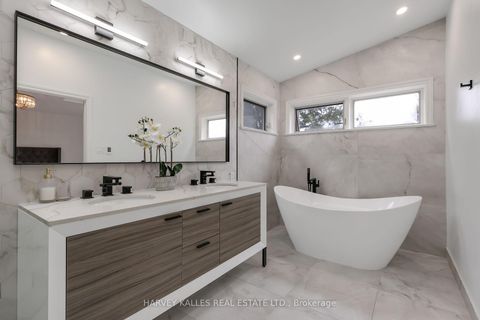 Photo 32 at 204 Brooke Avenue, Nortown, Toronto