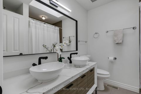 Photo 34 at 204 Brooke Avenue, Nortown, Toronto
