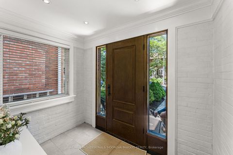 Photo 4 at 17 Lincoln Avenue, Bloor West Village, Toronto