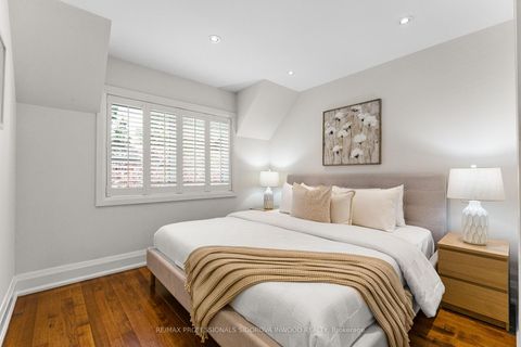 Photo 25 at 17 Lincoln Avenue, Bloor West Village, Toronto