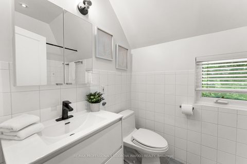Photo 29 at 17 Lincoln Avenue, Bloor West Village, Toronto