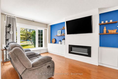 Photo 4 at 104 Moon Drive, Ardagh, Barrie