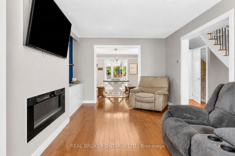 Photo 5 at 104 Moon Drive, Ardagh, Barrie
