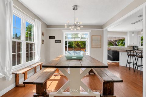 Photo 8 at 104 Moon Drive, Ardagh, Barrie
