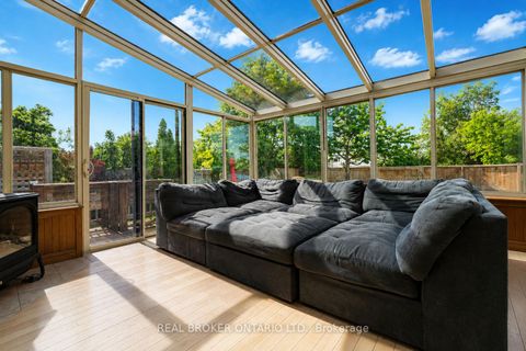Photo 9 at 104 Moon Drive, Ardagh, Barrie