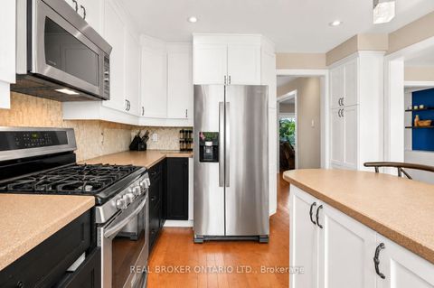 Photo 15 at 104 Moon Drive, Ardagh, Barrie