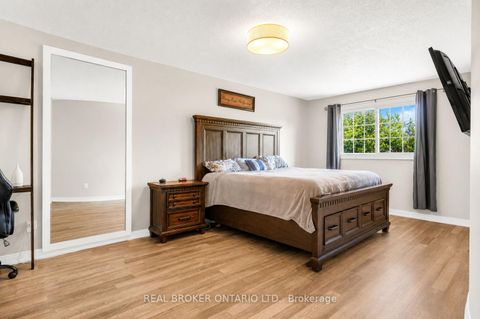 Photo 19 at 104 Moon Drive, Ardagh, Barrie