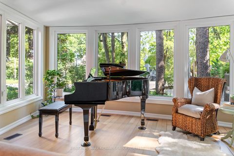 Photo 5 at 10 Springbank Avenue, Cliffside, Toronto