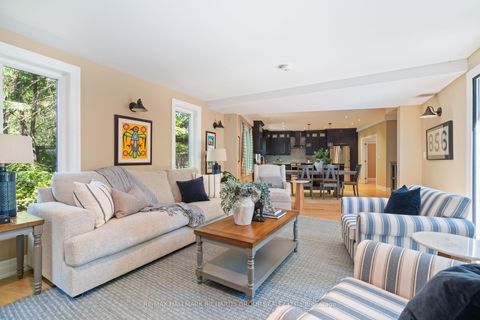 Photo 13 at 10 Springbank Avenue, Cliffside, Toronto