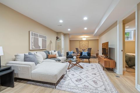 Photo 25 at 10 Springbank Avenue, Cliffside, Toronto
