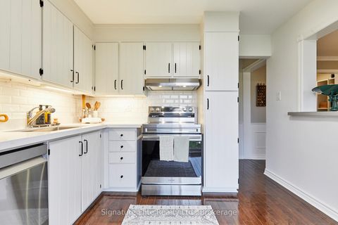 Photo 13 at 120 - 150 Palmdale Drive, Sullivan, Toronto