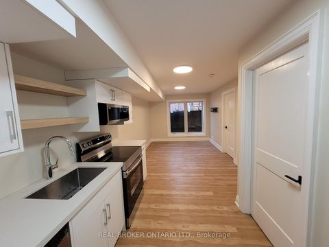 Photo 42 at 5 Marina Avenue, Long Branch, Toronto