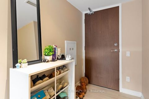 Photo 2 at 1612 - 80 Queens Wharf Road, Waterfront Communities C1, Toronto