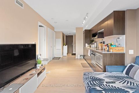 Photo 10 at 1612 - 80 Queens Wharf Road, Waterfront Communities C1, Toronto