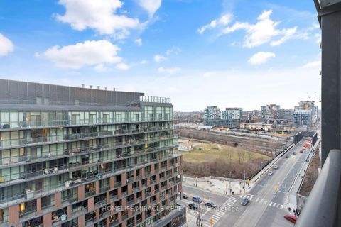 Photo 13 at 1612 - 80 Queens Wharf Road, Waterfront Communities C1, Toronto