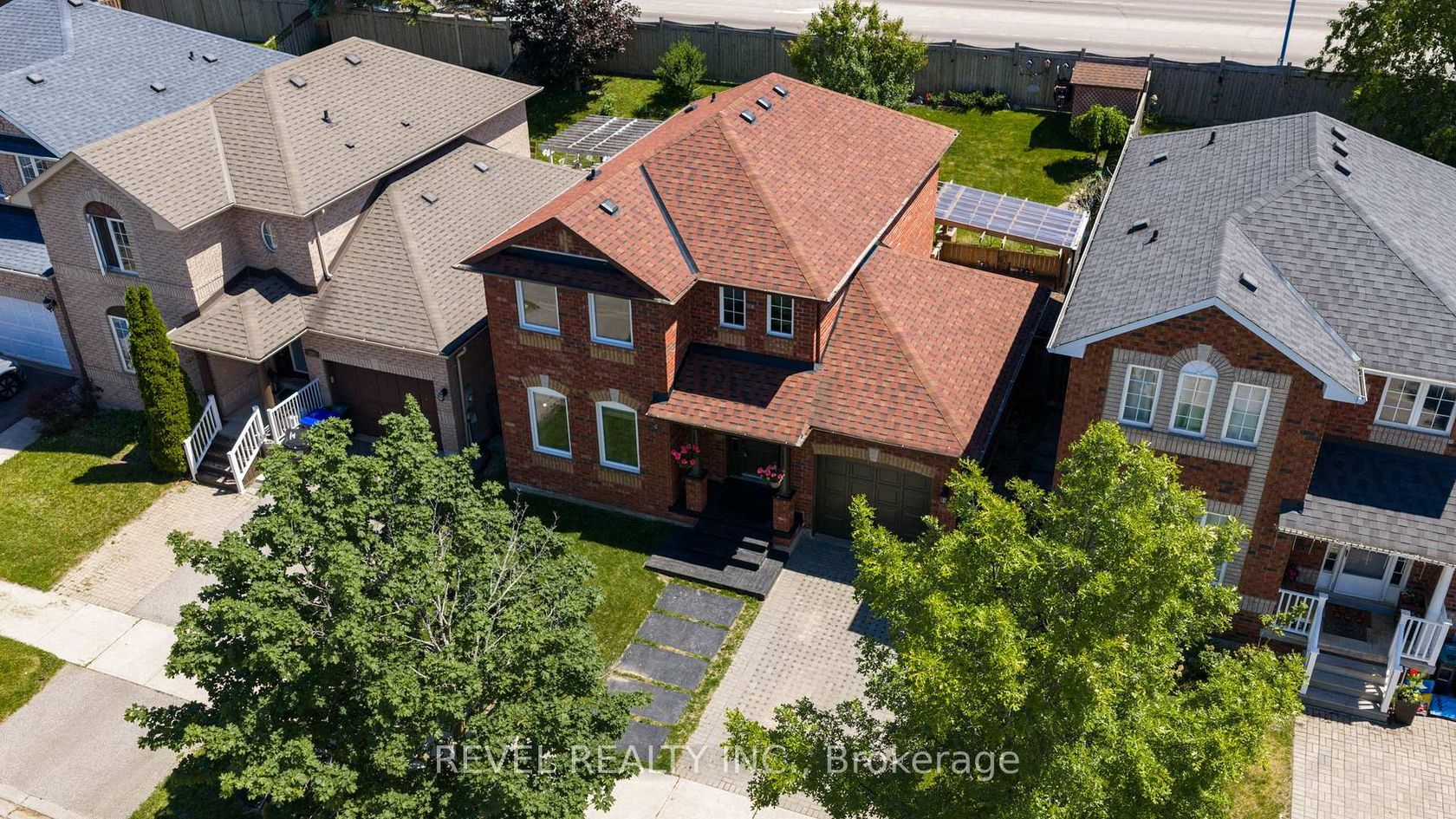 1207 Andrade Lane, Alcona, Innisfil photo number 2