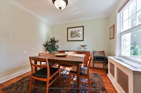 Photo 4 at 33 Plaxton Drive, Parkview, Toronto