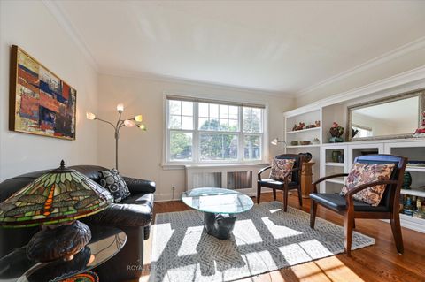 Photo 6 at 33 Plaxton Drive, Parkview, Toronto
