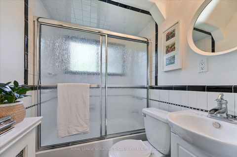 Photo 12 at 33 Plaxton Drive, Parkview, Toronto