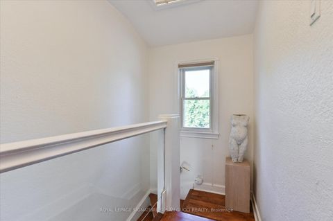 Photo 14 at 33 Plaxton Drive, Parkview, Toronto