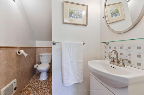 Photo 19 at 33 Plaxton Drive, Parkview, Toronto