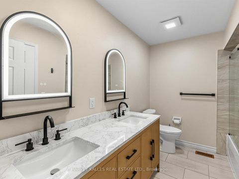 Photo 15 at 40 Blackthorn Drive, Maple, Vaughan