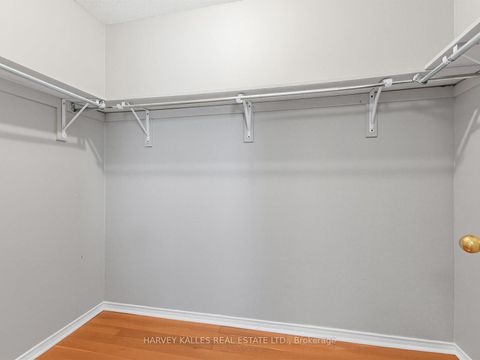 Photo 19 at 40 Blackthorn Drive, Maple, Vaughan