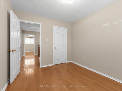 Photo 24 at 40 Blackthorn Drive, Maple, Vaughan
